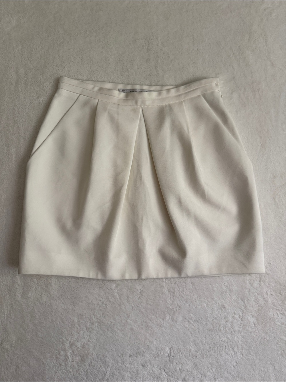Zara Classic White Pleated Mini Skirt